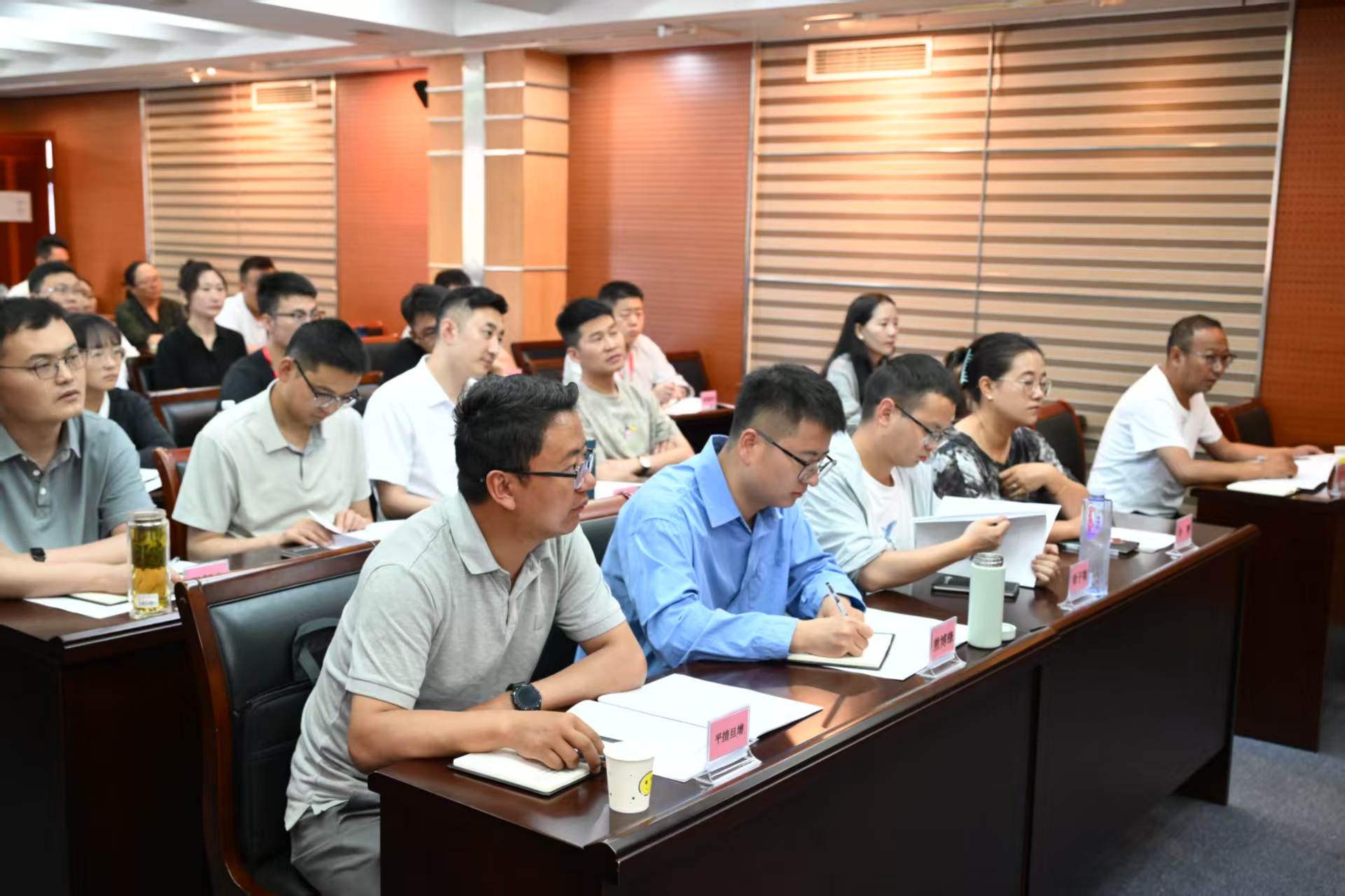 中国政法大学培训学院成功举办2025年党的建设制度改革暨组织编制法规制度业务培训班